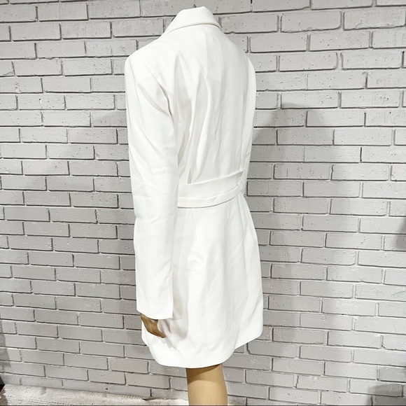 Zara Women’s White Blazer Dress - Picture 3 of 12